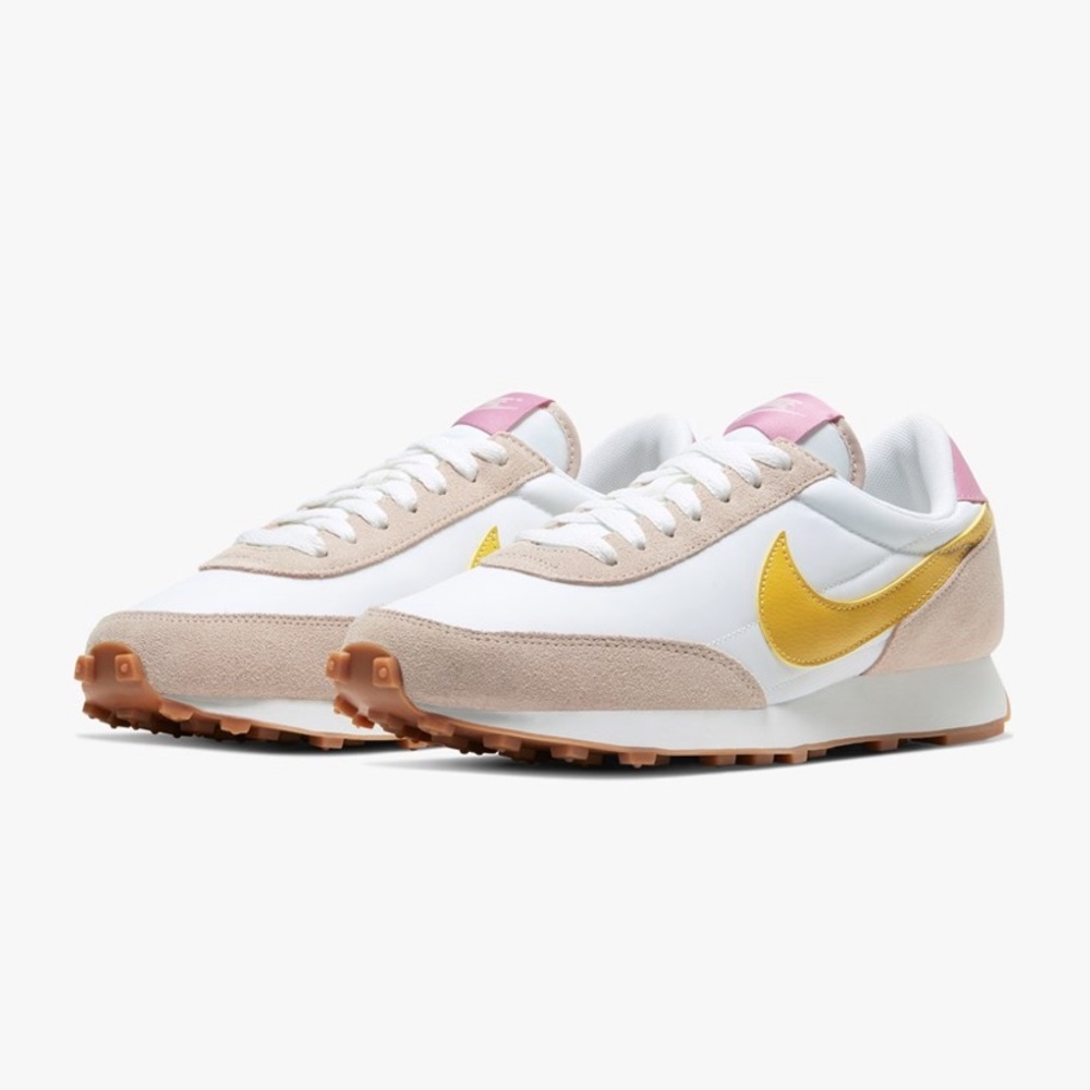 Nike Women's  Daybreak White Beige Yellow Pink Classic